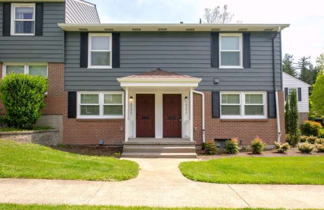 Mid Century Townhouse in Cedar Hills with Modern Amenities! photos photos