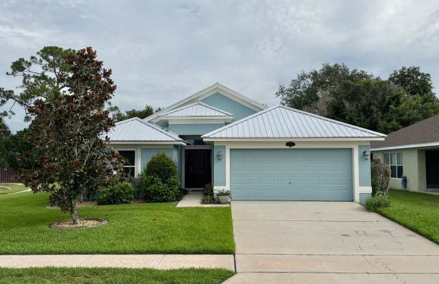 4 BR 2 BA Annual Rental in Gated community with Community Pool photos photos