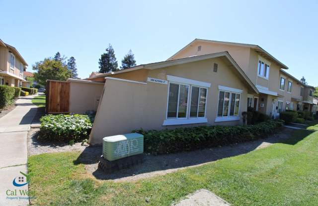 $2,895 Cute cozy 2/1 Condominium in South San Jose photos photos