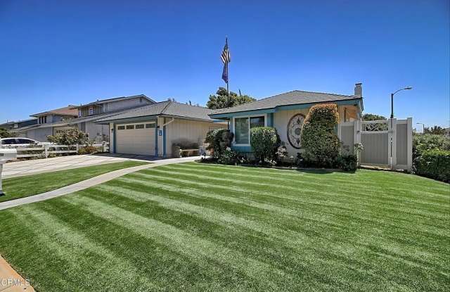 9002 McCloud Drive Gallery 4