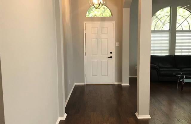 8410 Stoneview Drive Gallery 3