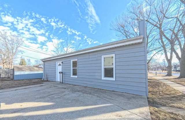 Updated 3 Bedroom 2 Bath Home-Located in Boone, IA - 1127 First Street, Boone, IA 50036
