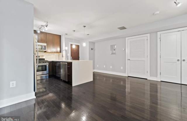 626 INDEPENDENCE AVENUE SE - 626 Independence Avenue Southeast, Washington, DC 20003