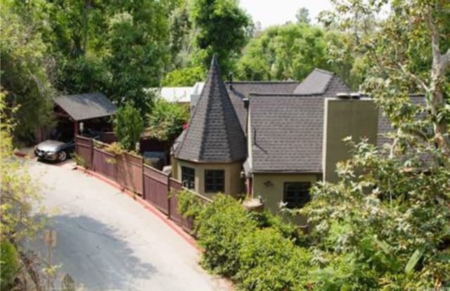 2318 Holly Drive - 2318 N Holly Dr, Los Angeles, CA 90068