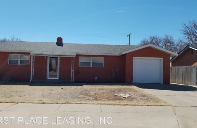 913 W. Yucca Dr. - 913 West Yucca Avenue, Clovis, NM 88101
