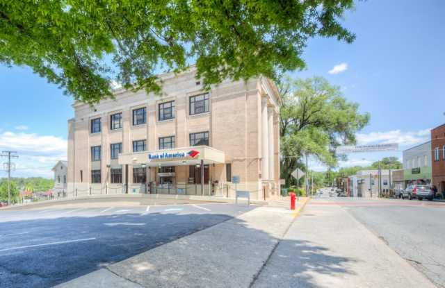 113 W Main Street - 2nd Floor Gallery 2