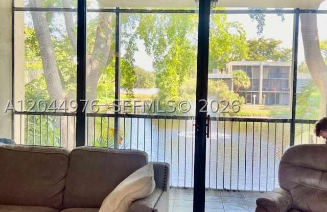 8711 SW 30th St photos photos