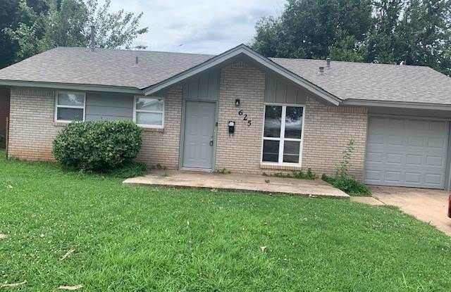 625 N Gale Avenue photos photos