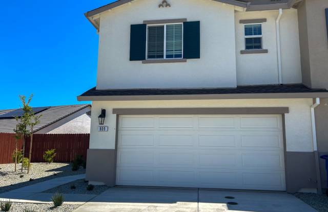 NEW BUILD HOME - Comfortable Living in a New Redding Neighborhood Gallery 1