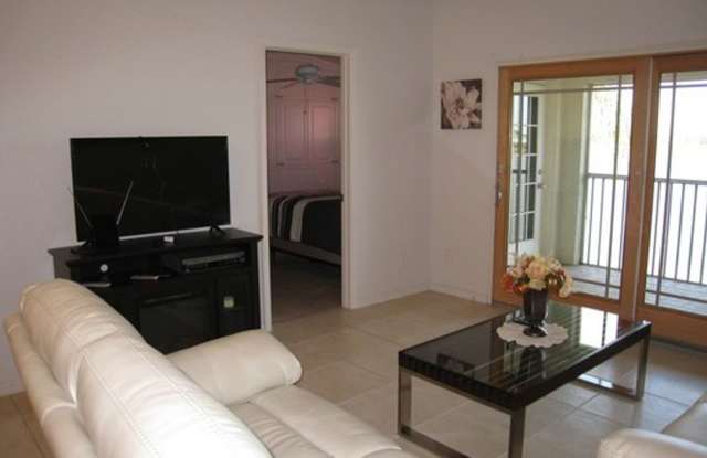 AVAILABLE FOR 2027 SEASON-REGENCY CONDO ON THE LAKE! $2500 3 MONTH MINIMUM REQUIRED Gallery 4