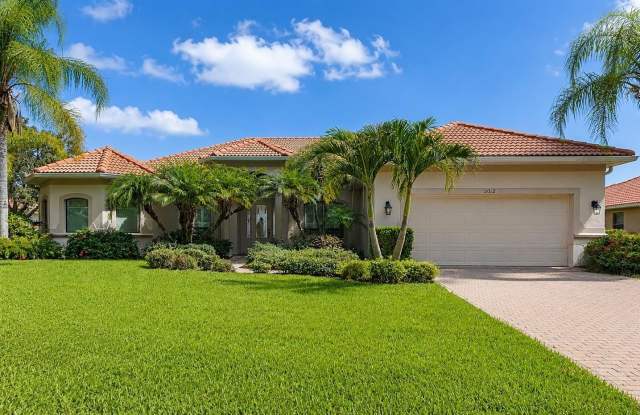 2012 ISLAND ESTATES Drive Gallery 1