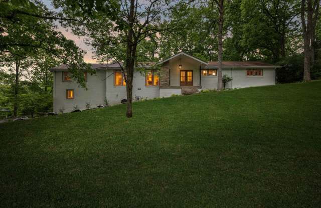 4 Bedroom Renovated House in West Meade, available for immediate move in photos photos