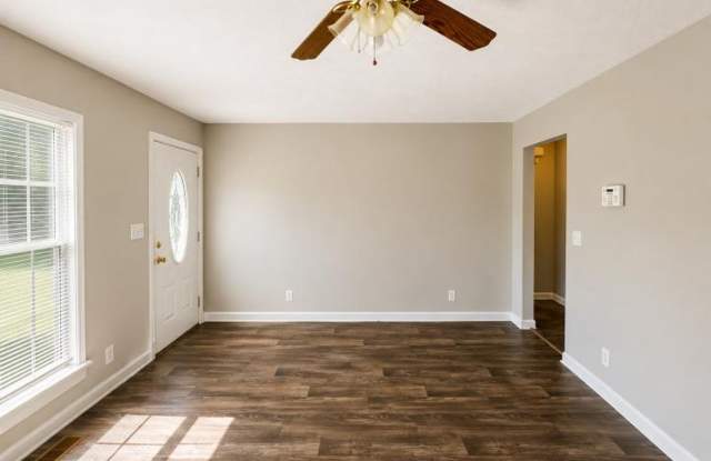 Coming Soon | Charming 3 Bedroom Ranch Home! Gallery 3