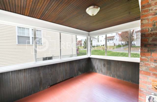 Charming single family home with 3 bedrooms! Gallery 4