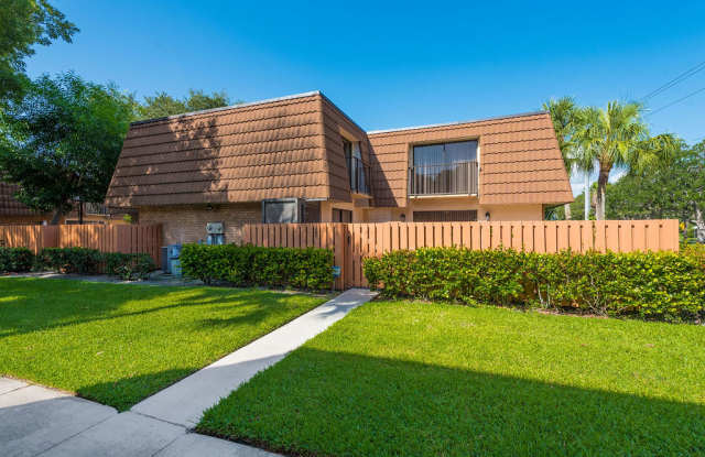 185 Charter Way photos photos