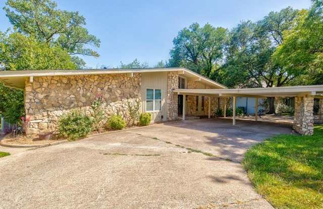 1905 Dakar Road E - 1905 Dakar Road East, Fort Worth, TX 76116