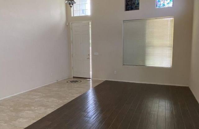 1412 E Saragosa Street Gallery 4