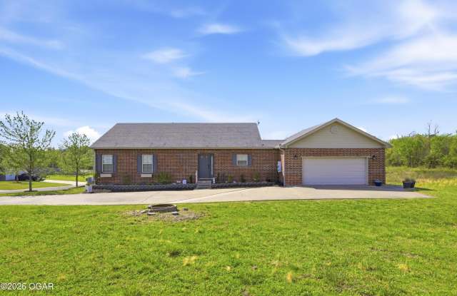 2714 S Adele Avenue photos photos