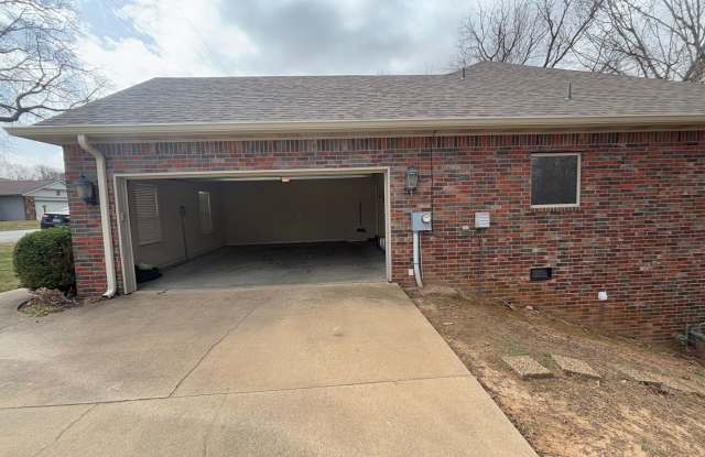 3 Bedroom, 2 Full Bath, 2-car attached garage home for Rent in Rogers AR PROMOTION $500.00 Off First Month Gallery 4