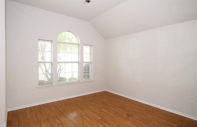 7404 Vineyard Drive Gallery 4