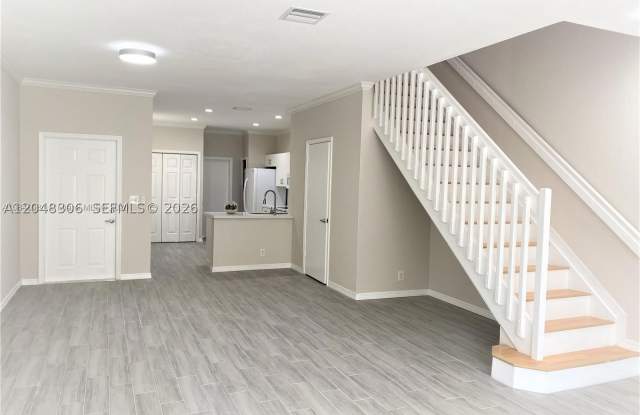2174 N Ensenada Ter Gallery 4
