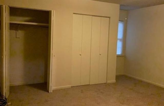 1604 Iola Dr * Gallery 3