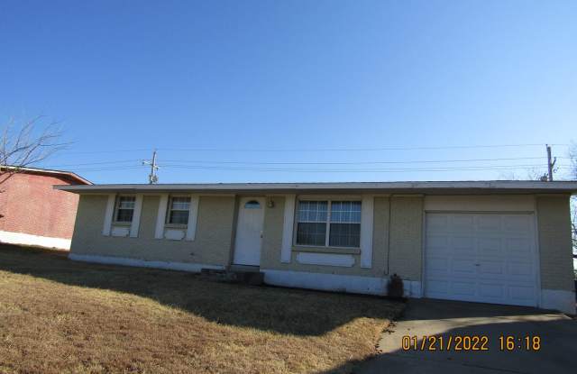 Very nice home located in the Gooch Area! New Flooring ( LVP) /Freshly Painted/No Pets! photos photos