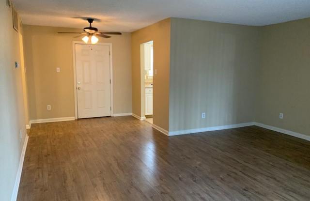 First Floor 2BD/2BA Condo on Memphis/Germantown Line! Gallery 3