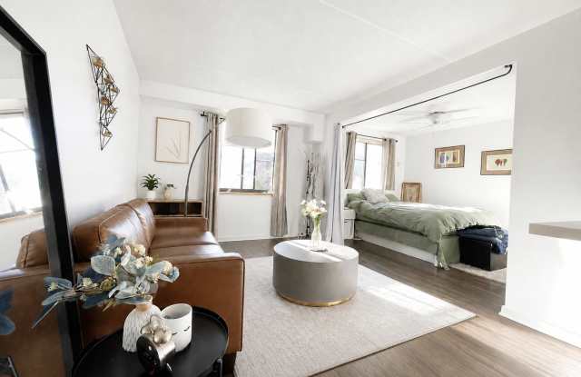 100 Ledgewood Drive Gallery 1