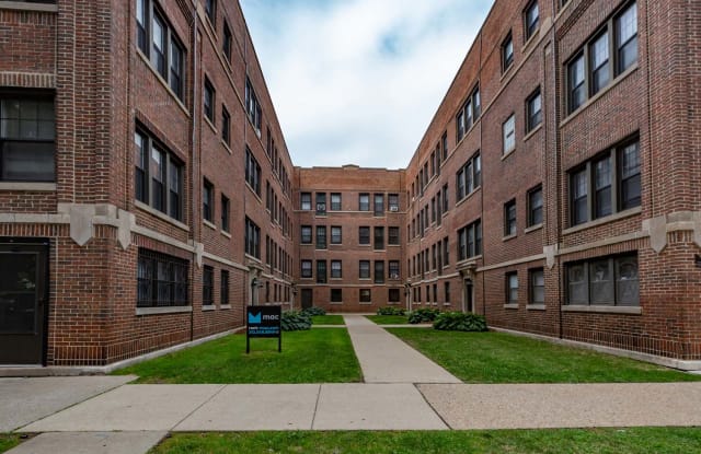5202-5210 S. Cornell Avenue Gallery 3