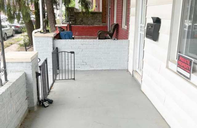 2106 PRESSTMAN STREET Gallery 2