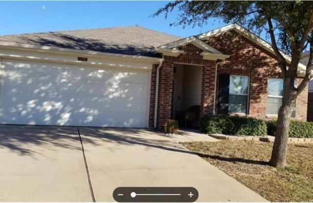 8532 Minturn Drive - 8532 Minturn Drive, Fort Worth, TX 76131