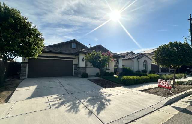NW Visalia home coming soon! photos photos NW Visalia home coming soon! photos photos
