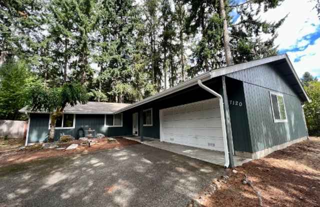 Pet Friendly 4 Bedroom! Gallery 1