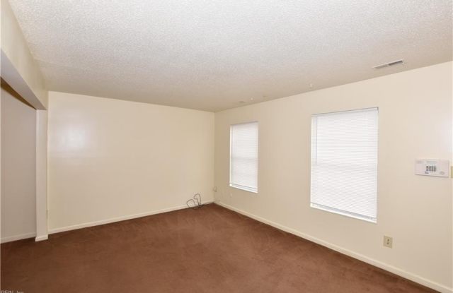 6006 Edgelake Drive Gallery 4