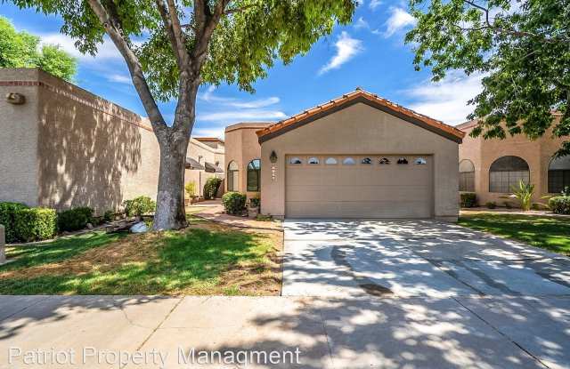 4022 E Paradise Dr - 4022 East Paradise Drive, Phoenix, AZ 85028
