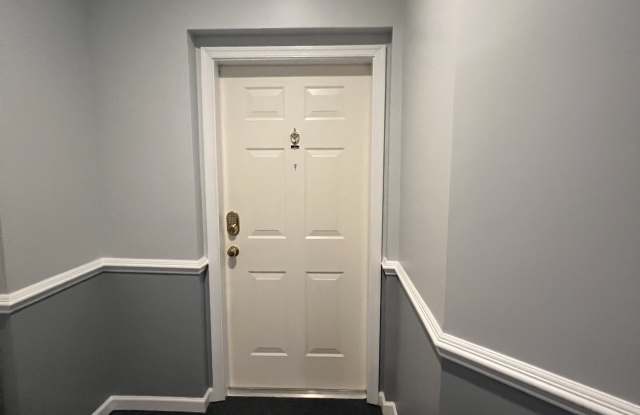 2001 Whispering Ponds Court- 2D - 1APT 2D Gallery 2
