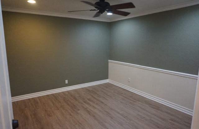 2 Bedroom, 2 Bathroom Condo Gallery 4