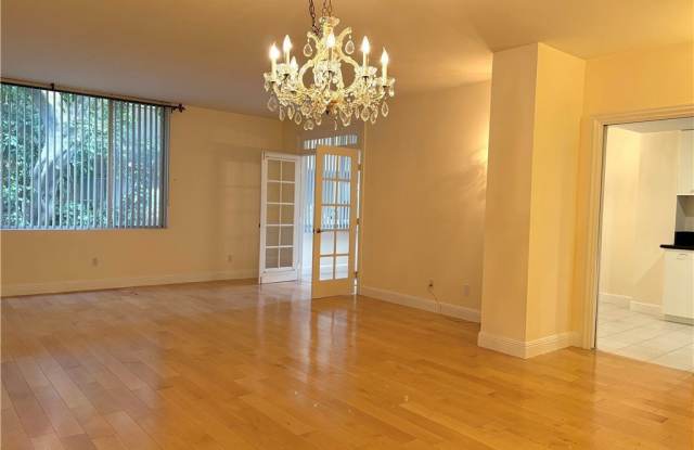 412 N Palm drive - 412 North Palm Drive, Beverly Hills, CA 90210
