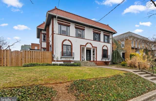3247 38TH ST NW Gallery 2