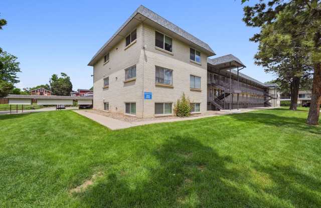 2 Bedroom Condo in Lakewood - 1723 North Robb Street, Lakewood, CO 80215