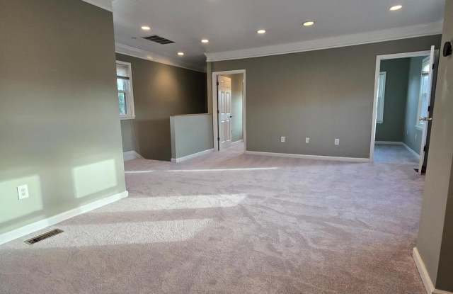 5010 BRANCHVILLE ROAD Gallery 2