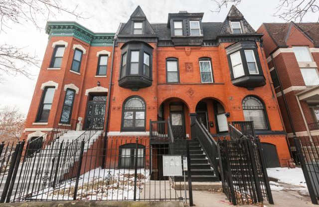 3154 S Prairie Ave - 3154 South Prairie Avenue, Chicago, IL 60616