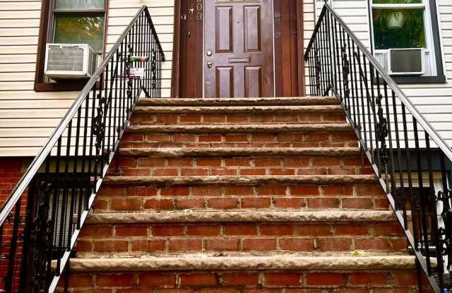 203 Moffat Street photos photos