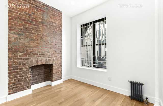 218 West 22nd Street Gallery 2