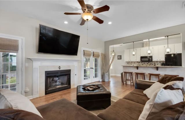 281 Stahlman Avenue - 281 Stahlman Avenue, Destin, FL 32541