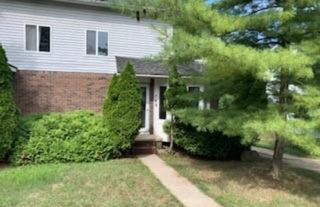 749 N MAIN Street - 749 North Main Street, Milford, MI 48381 749 N MAIN Street - 749 North Main Street, Milford, MI 48381