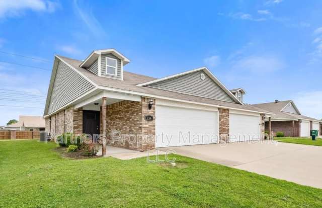 234 E Anabranch Court - 1 - 234 E Anabranch Court, Farmington, AR 72730
