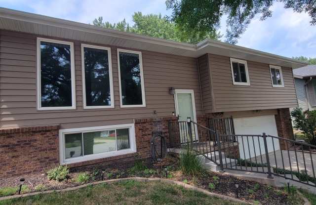 5208 Ascot Circle Gallery 3