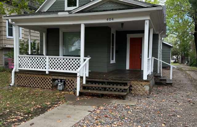 Beautiful 3bd/2bath home - 404 West 1st Street, Pittsburg, KS 66762